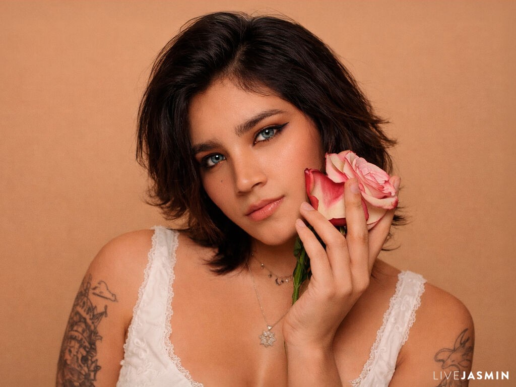 Nude sex cam model AlexiaBanner