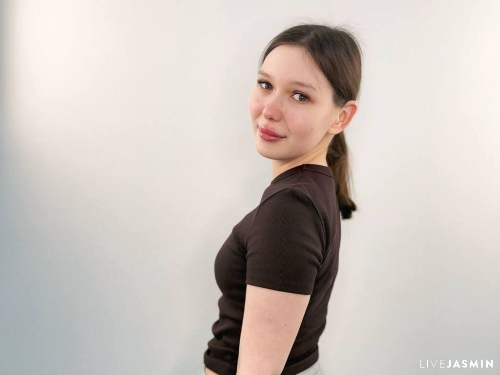 Nude sex cam model AliaMuntz
