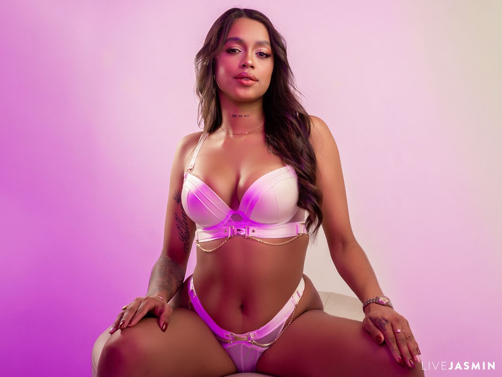 Nude sex cam model AlishaGray