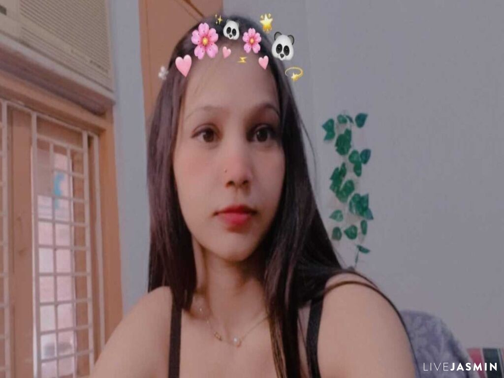 Nude sex cam model AmairaSingh