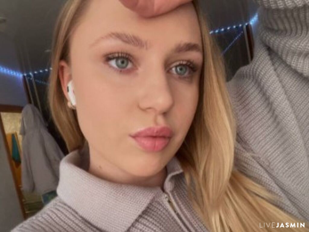 Nude sex cam model AmmyHart