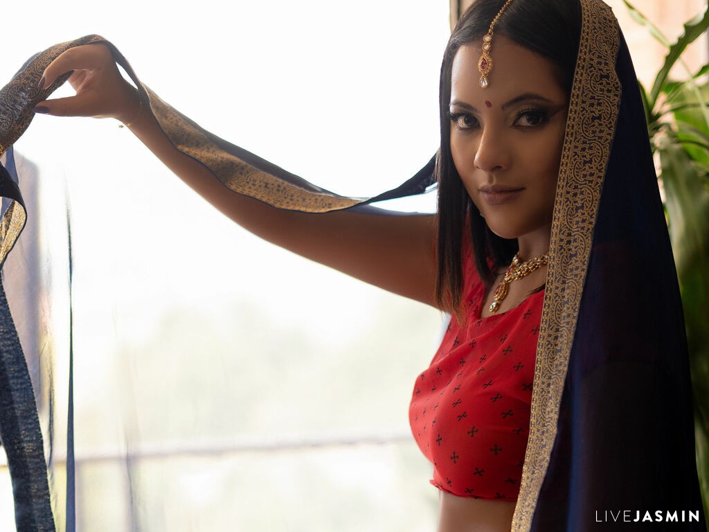 Nude sex cam model AnoukChopra
