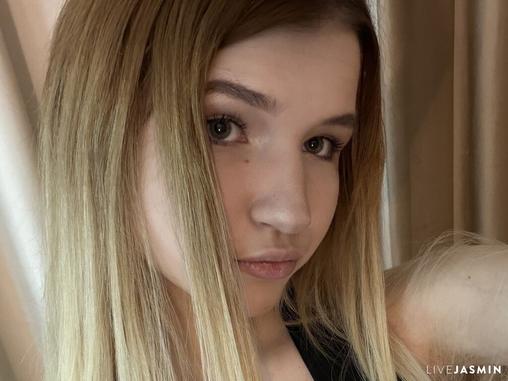Nude sex cam model AraPosey