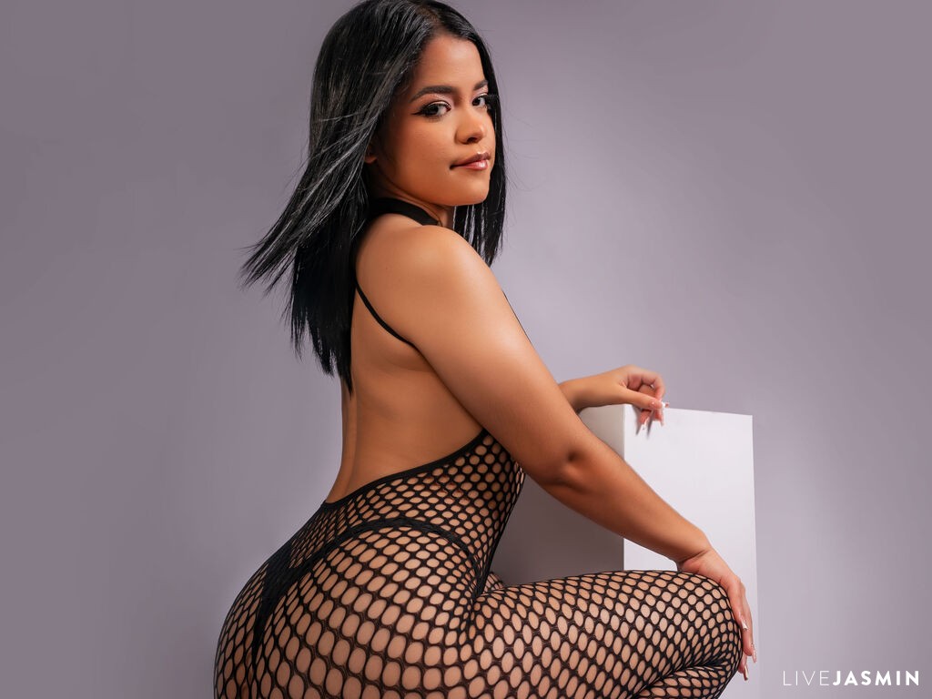 Nude sex cam model AryCorinne
