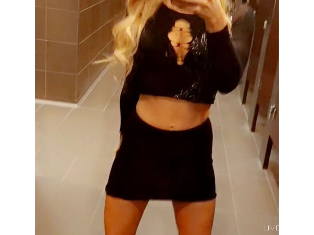 Nude 38 Year Old sex cam model AuroraMerry - XXX Video