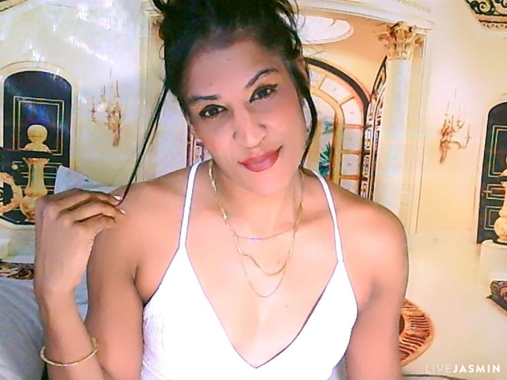 Nude webcam model AzzyGreene - Private XXX Chat