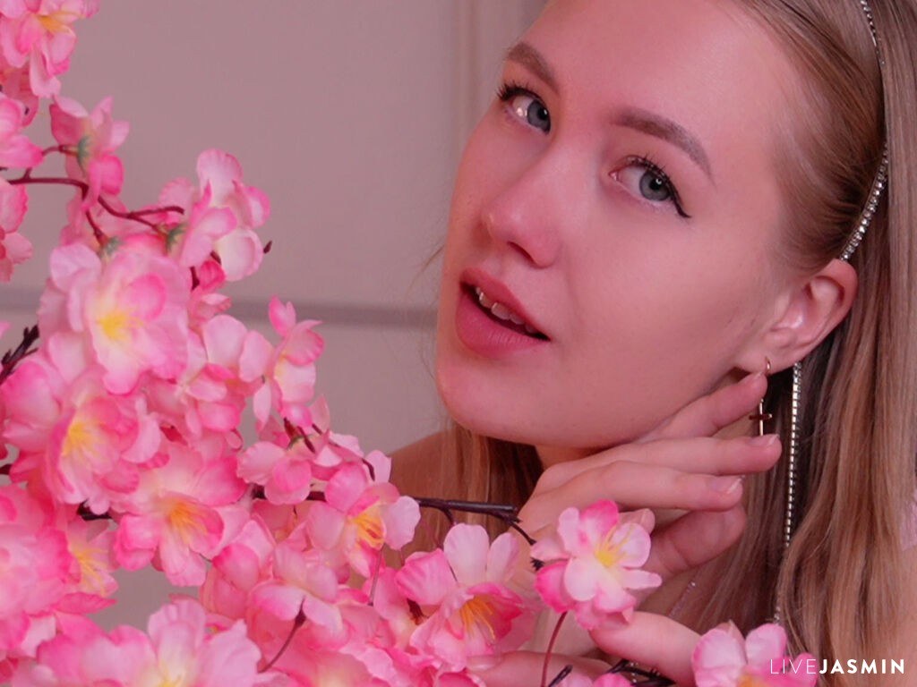 Nude sex cam model BertaTurro