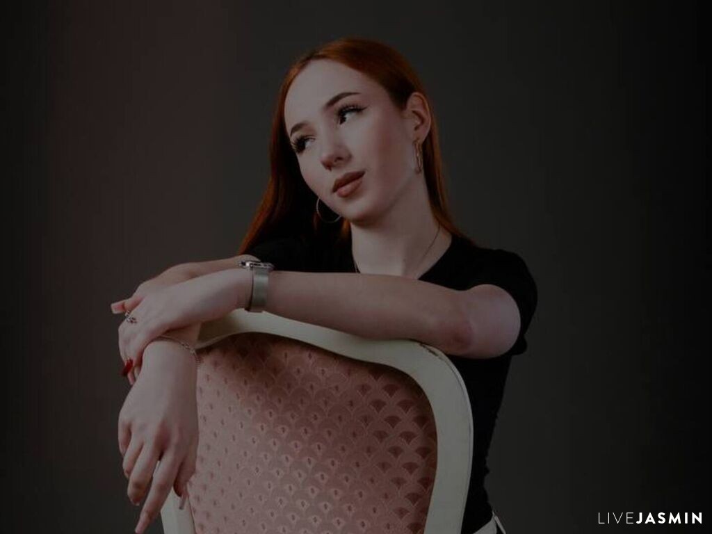Nude sex cam model CarleenZangari