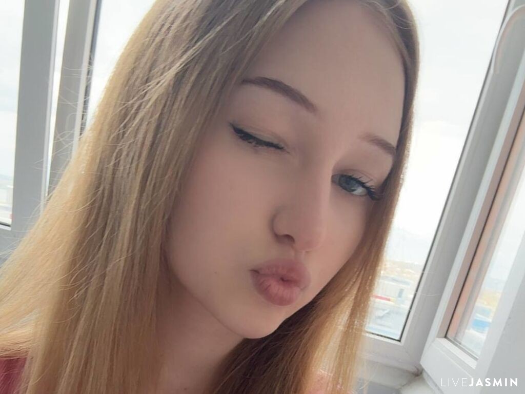 Nude sex cam model CatherinVolper