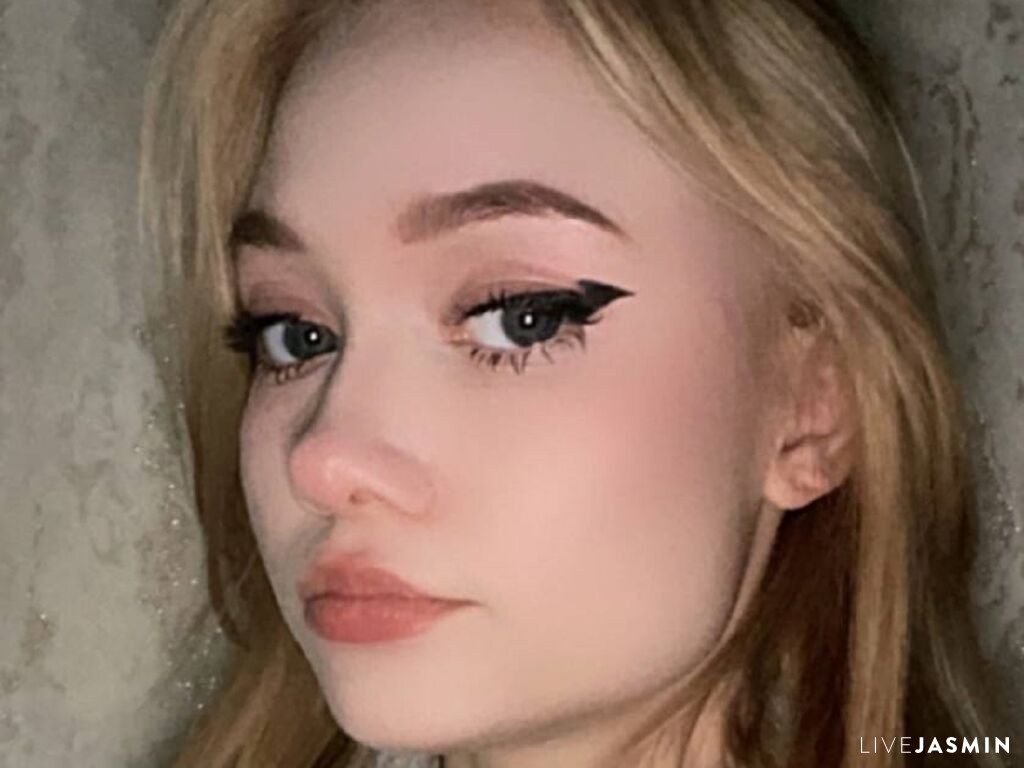 Nude sex cam model CecilyBurnard