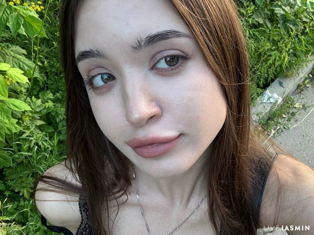 Nude webcam model ChandraHankin - Private XXX Chat