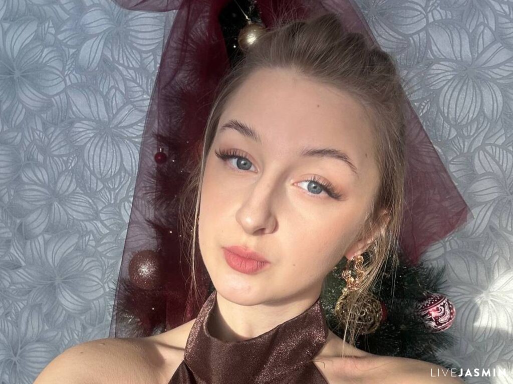 Nude sex cam model CharoletteHeckle