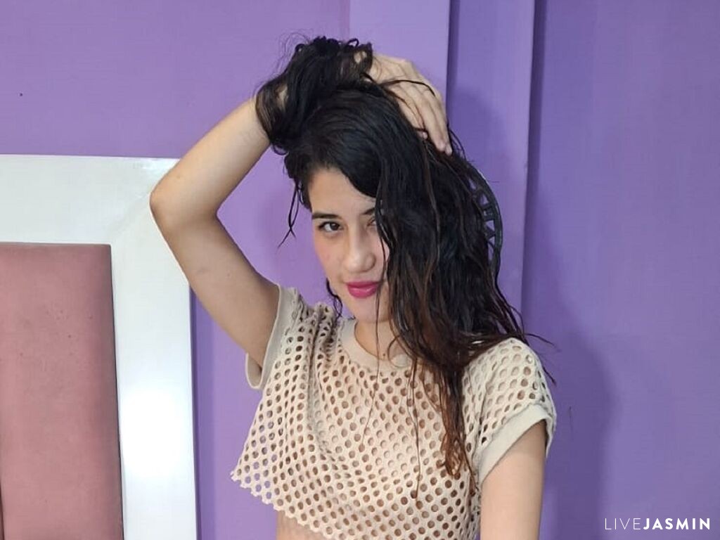 Nude sex cam model ChiaraLudovica
