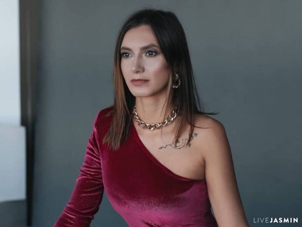 Nude sex cam model DakotaRusso