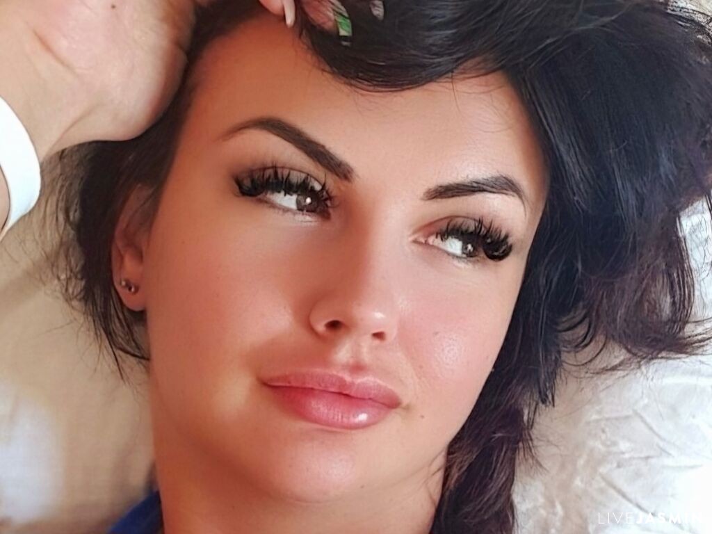Nude webcam model DarkroseMamba - Private XXX Chat