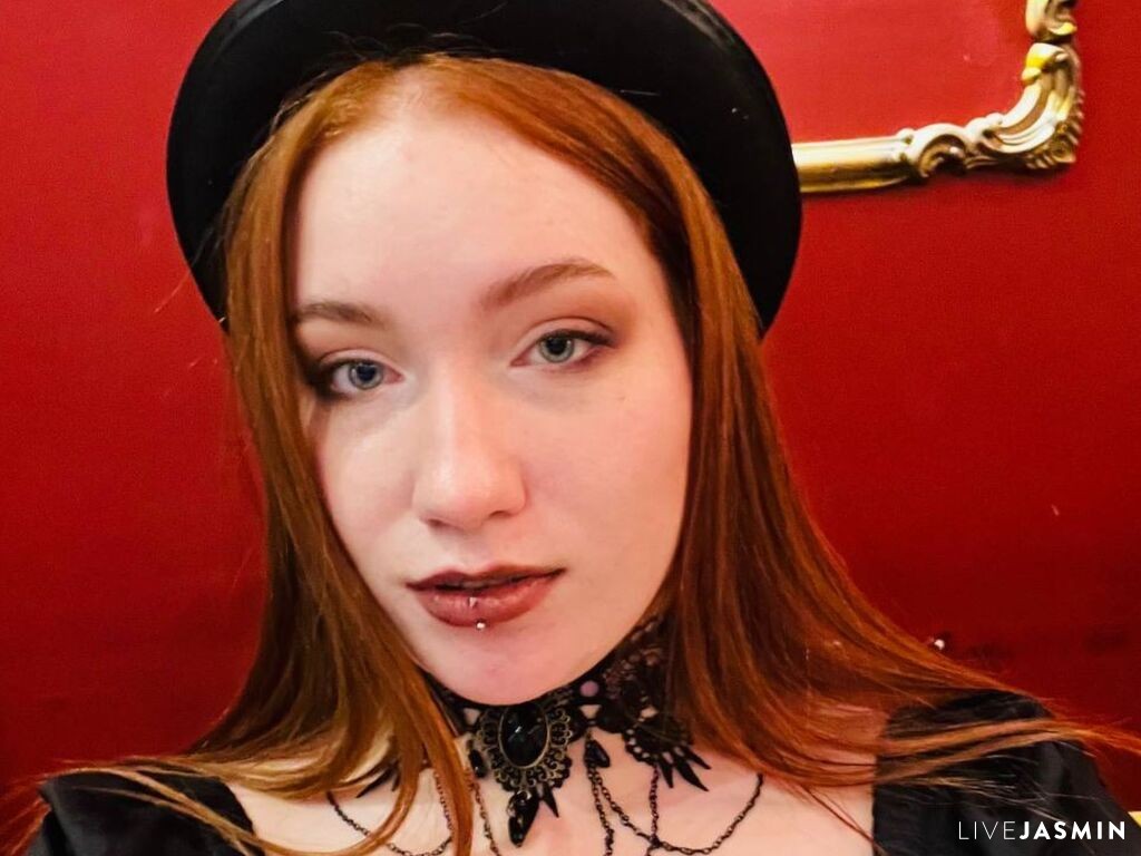 Nude webcam model DevonaDarby - Private XXX Chat