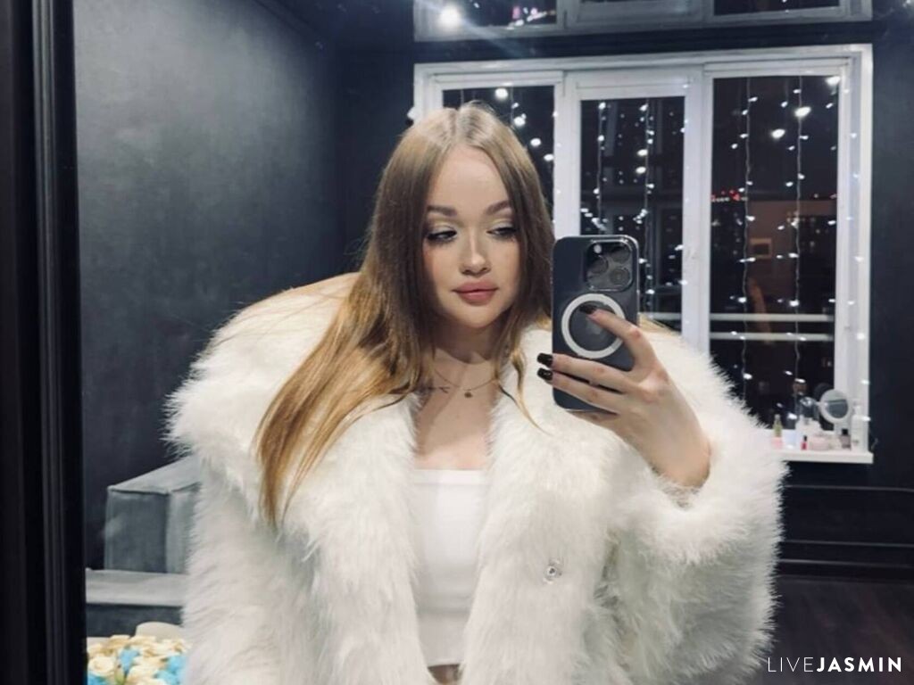 Nude sex cam model EstellaGalo