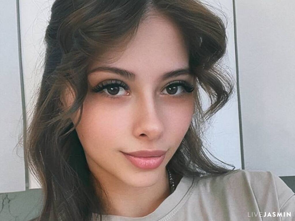 Nude webcam model GigiTijerino - Private XXX Chat