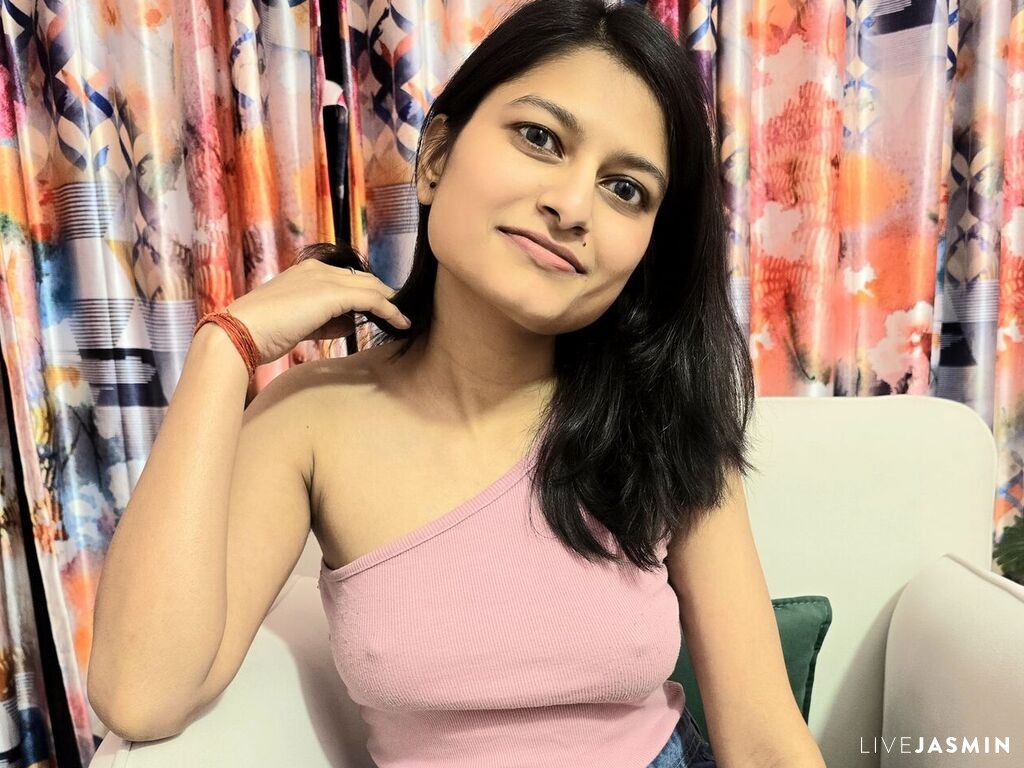 Nude sex cam model GretaCyrus