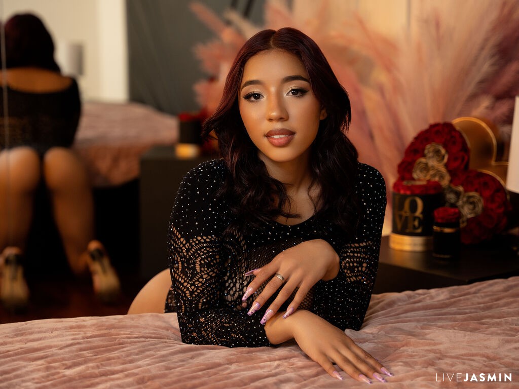 Nude sex cam model IvannaBrooks