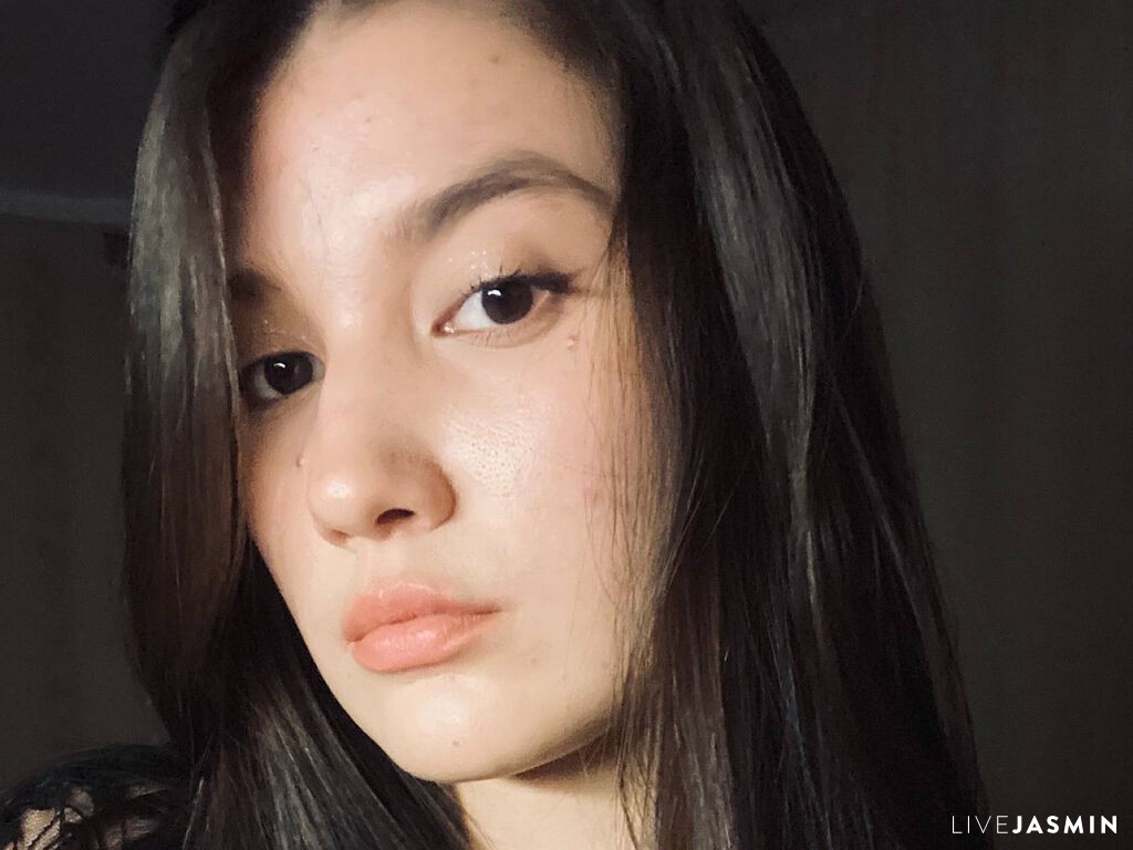 Nude sex cam model KandisKuy
