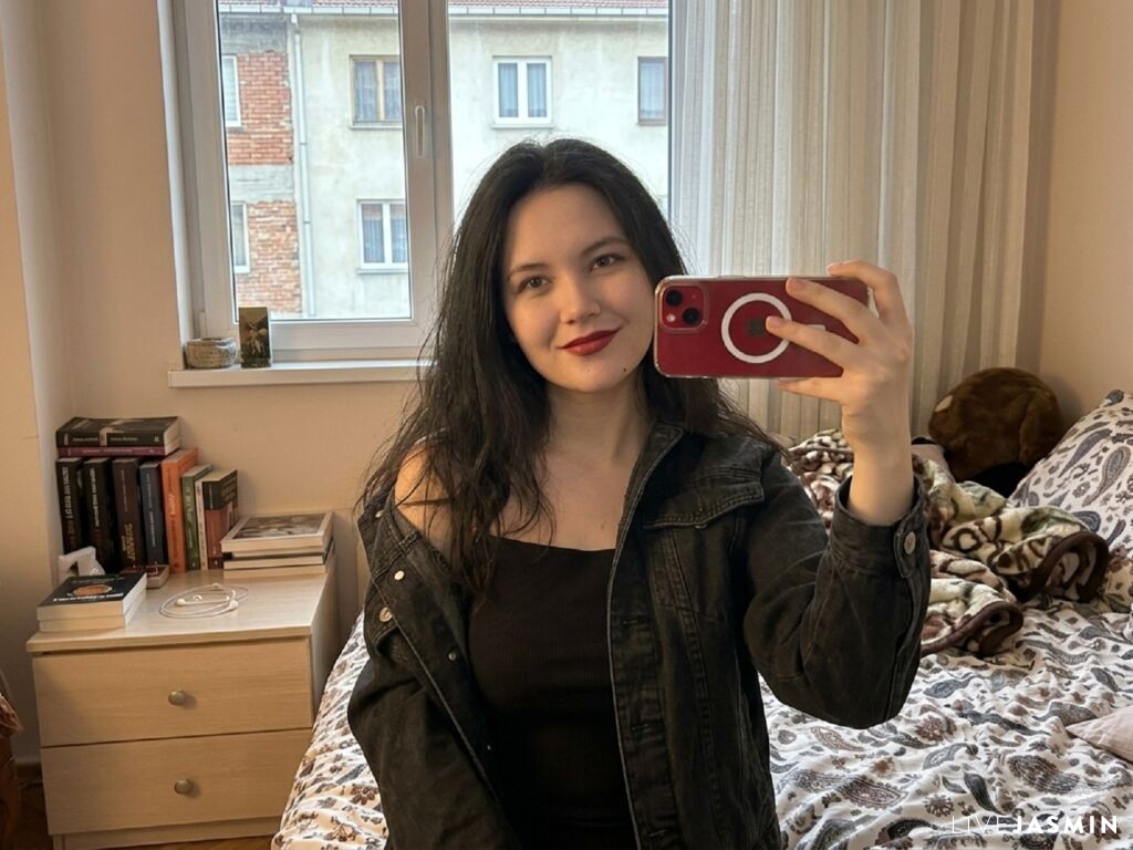 Nude sex cam model KeliCollymore