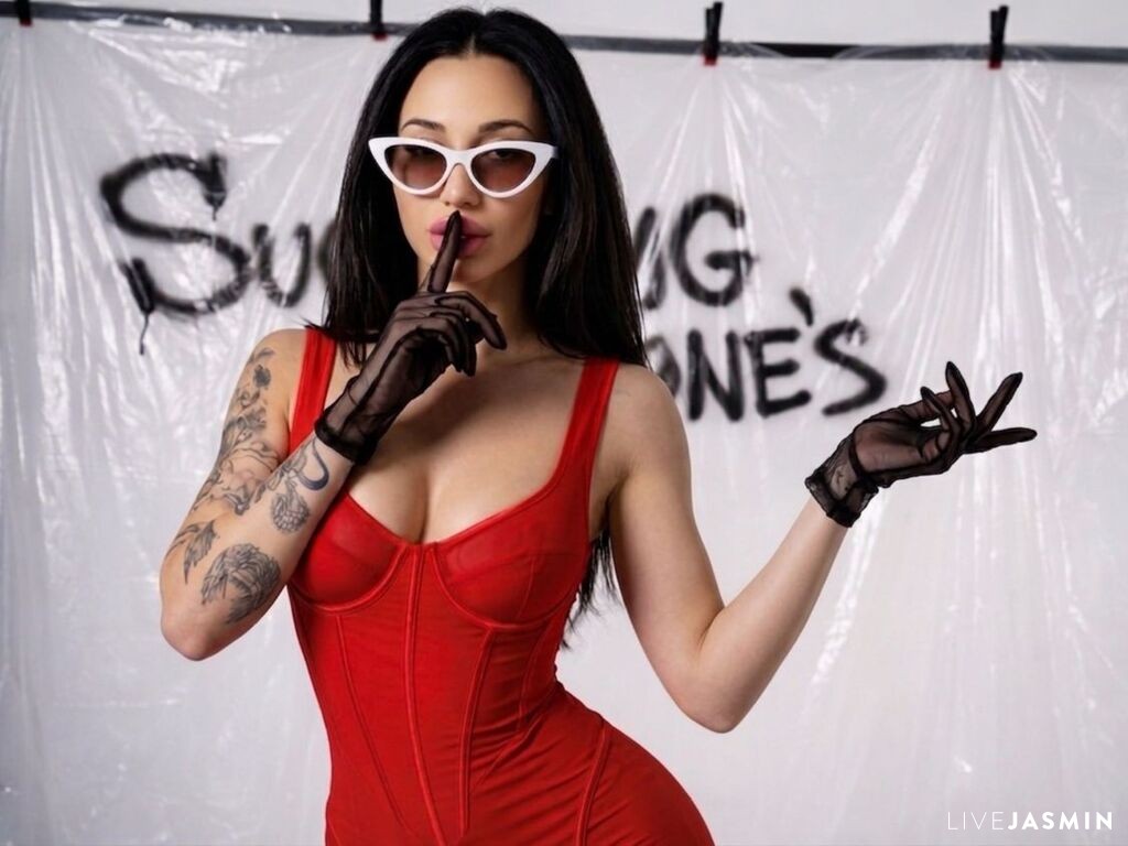 Nude sex cam model KylieMaddox
