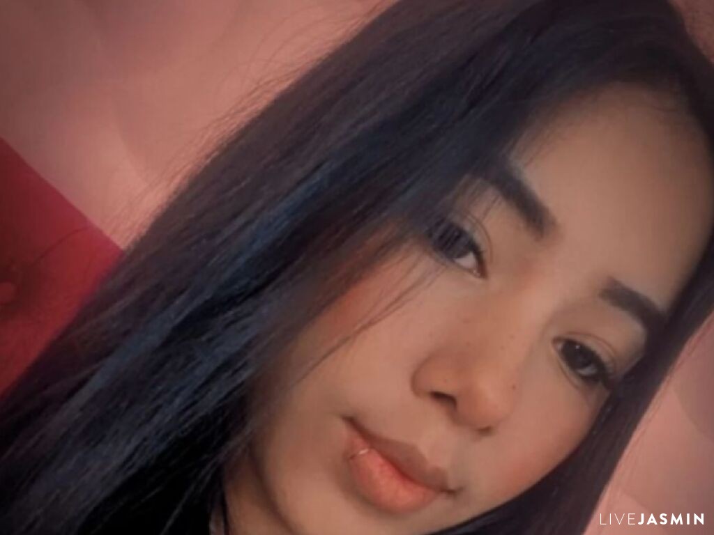 Nude sex cam model LiaFuentes