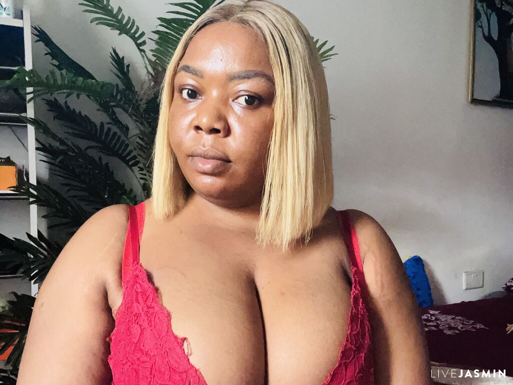 Nude webcam model LilianLeo - Private XXX Chat