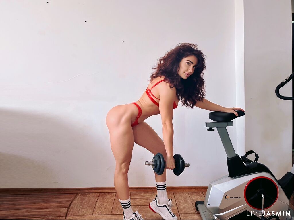 Nude 31 Year Old sex cam model LisaBonna - XXX Video