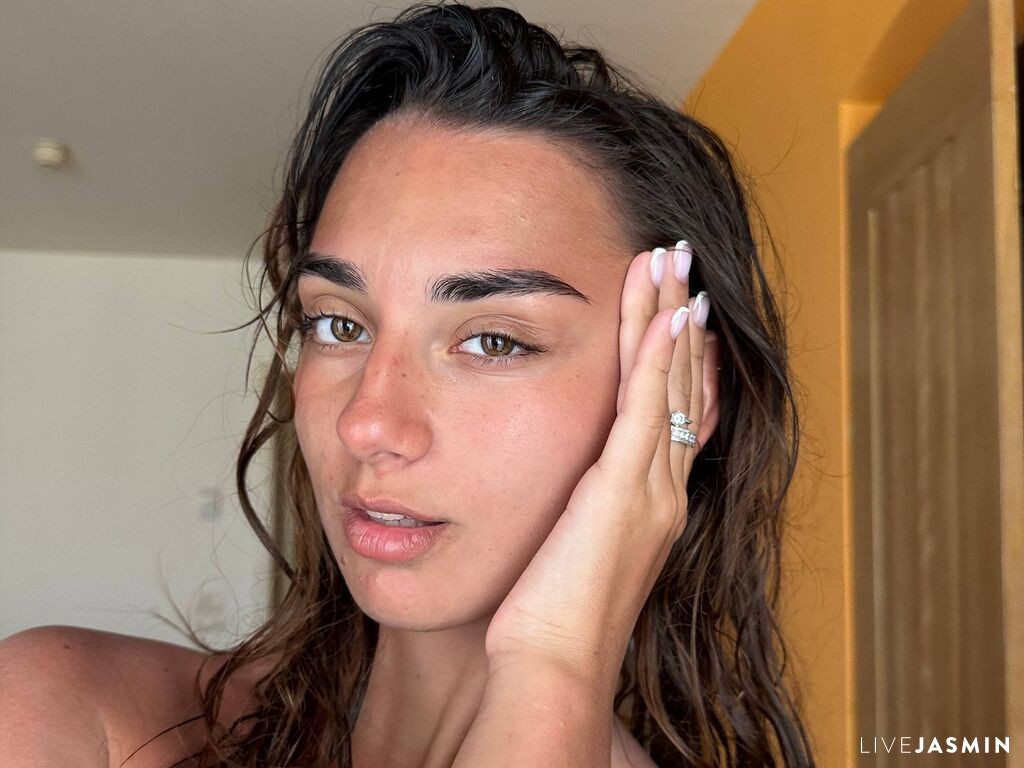Nude sex cam model LuciaStehlik