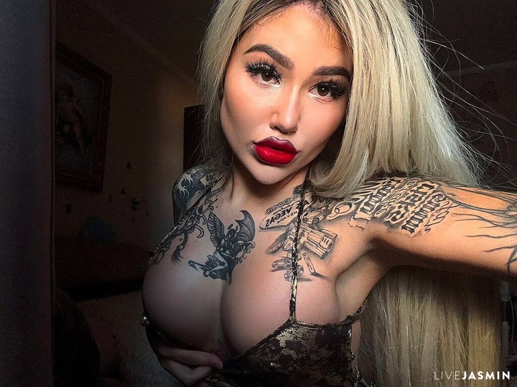 Nude sex cam model MadinaPinkman