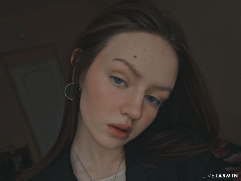 Nude Dutch Speaking sex cam model MariamDarter - XXX Video