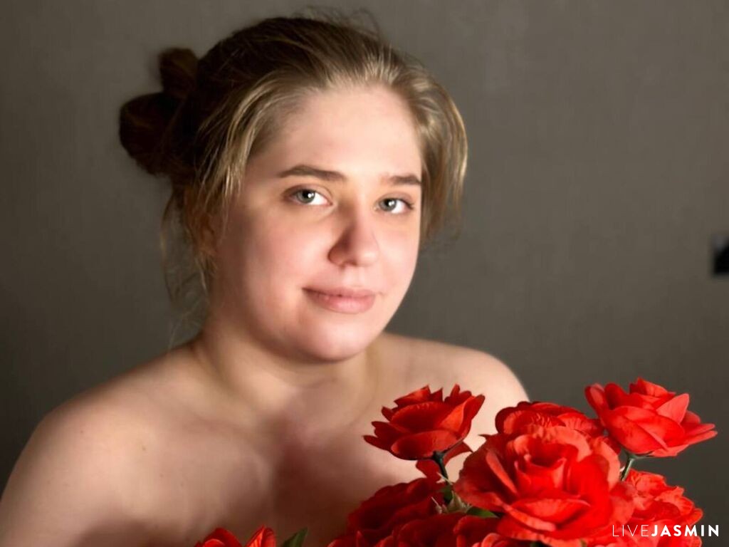 Nude sex cam model MeganVioler