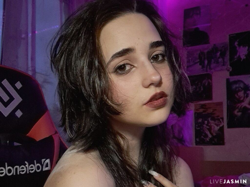 Nude sex cam model MozellLujano