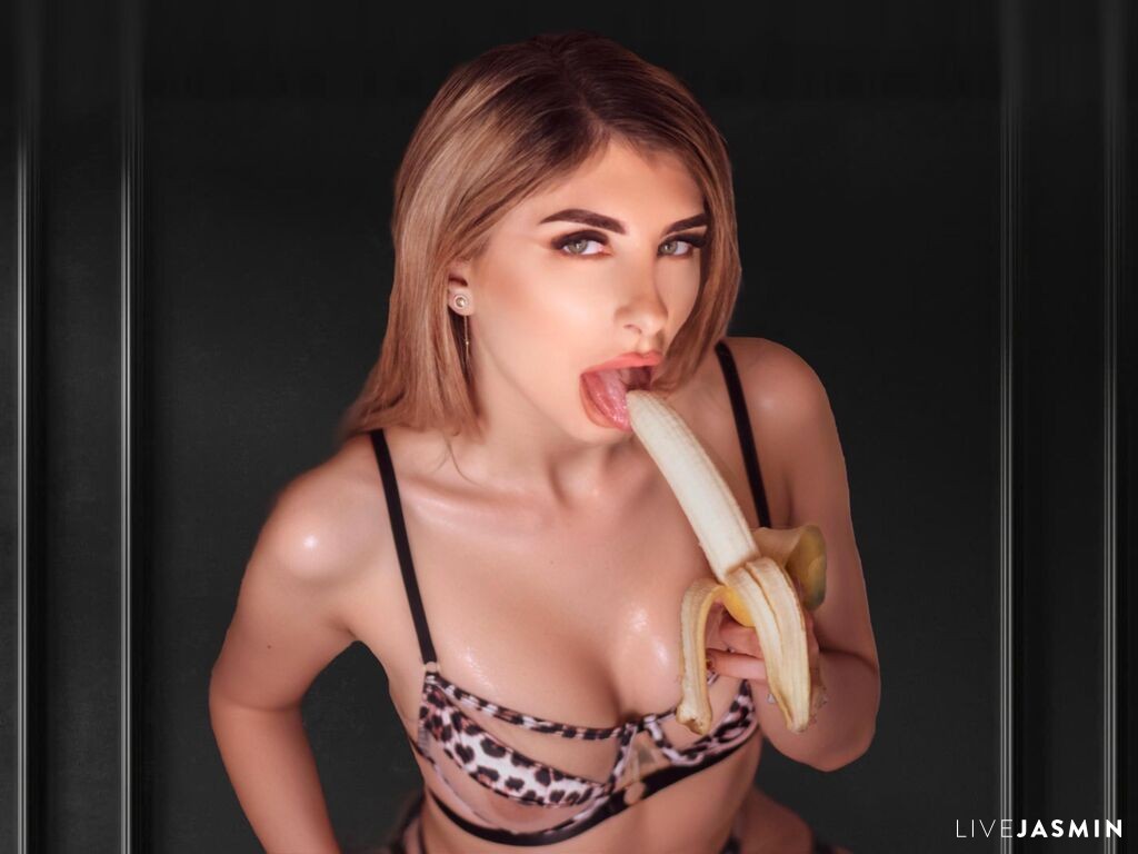 Nude 36 Year Old sex cam model Mya - XXX Video