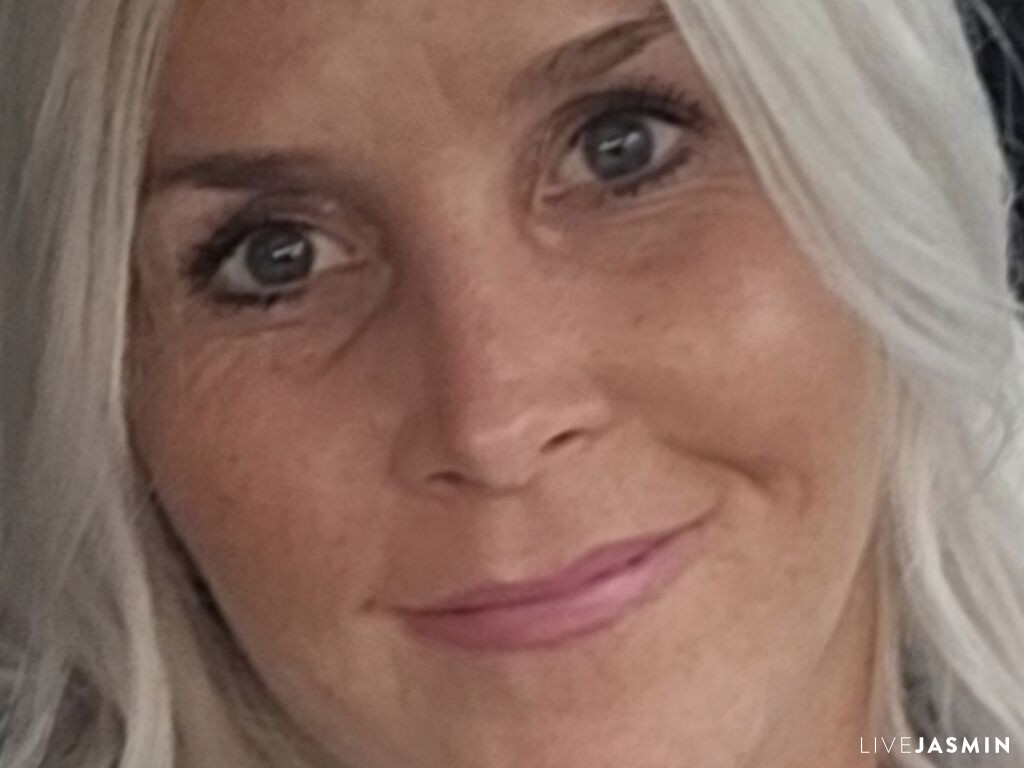 Live sex cam girl missjulie - Nude XXX Chat