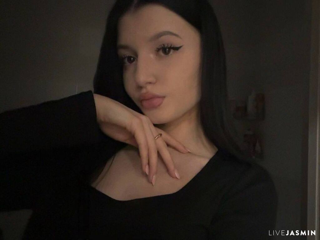Nude sex cam model OliveViereck