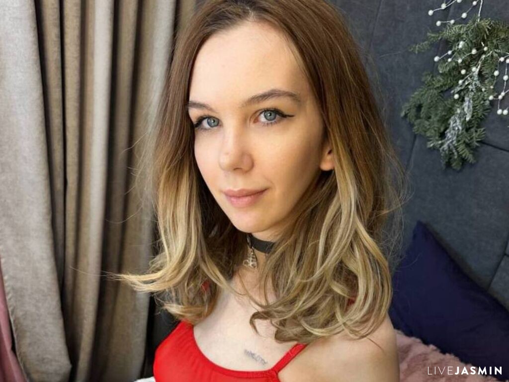 Nude sex cam model OpheliaVyx