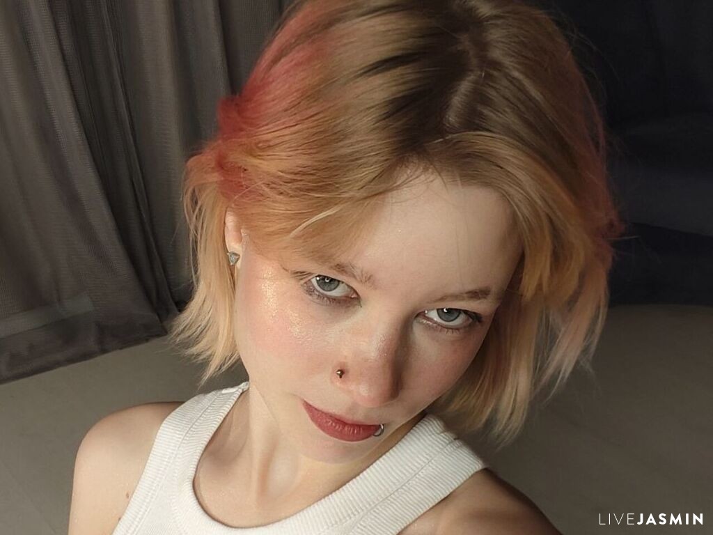 Nude sex cam model PolleMolle