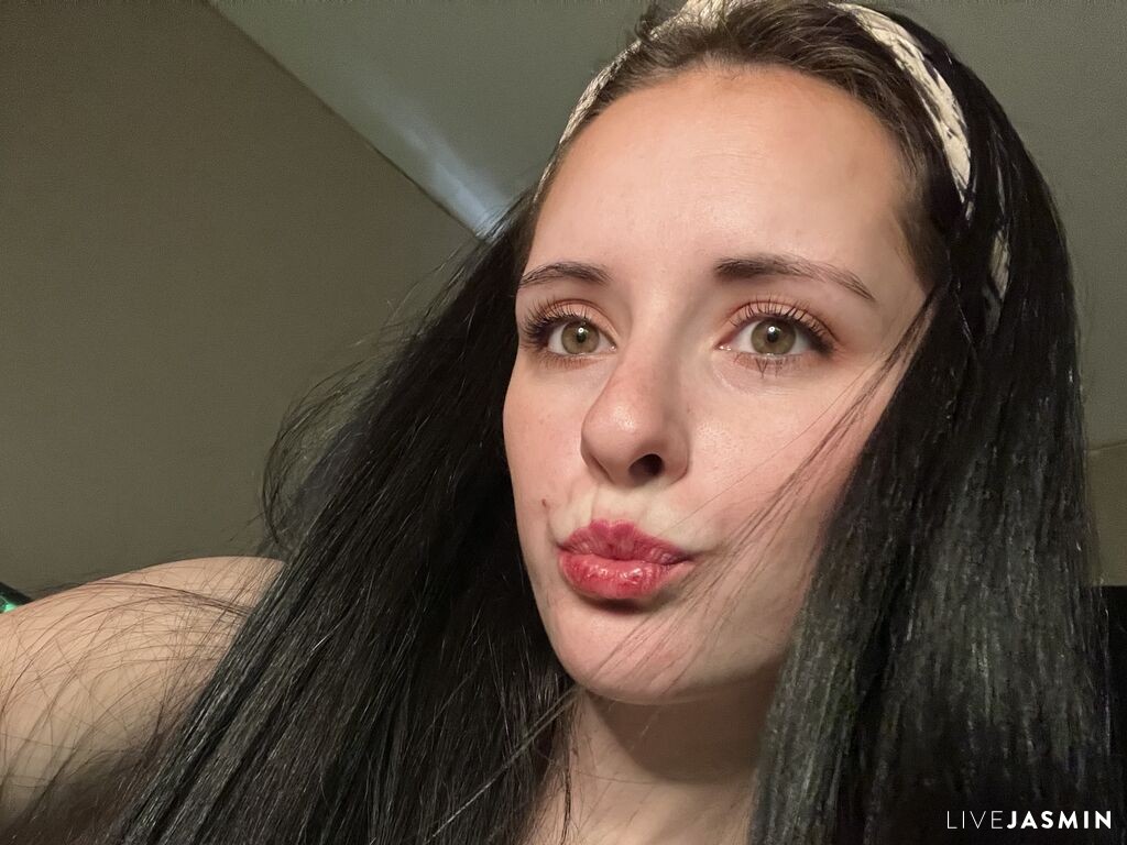 Nude sex cam model RainElaine