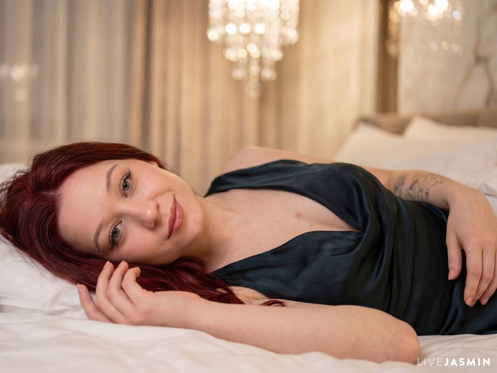 Nude sex cam model SammyRouz