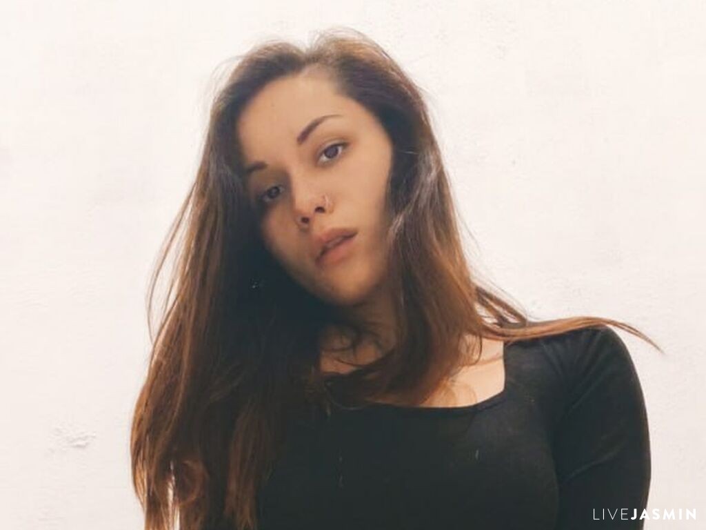 Nude sex cam model SandyMurs