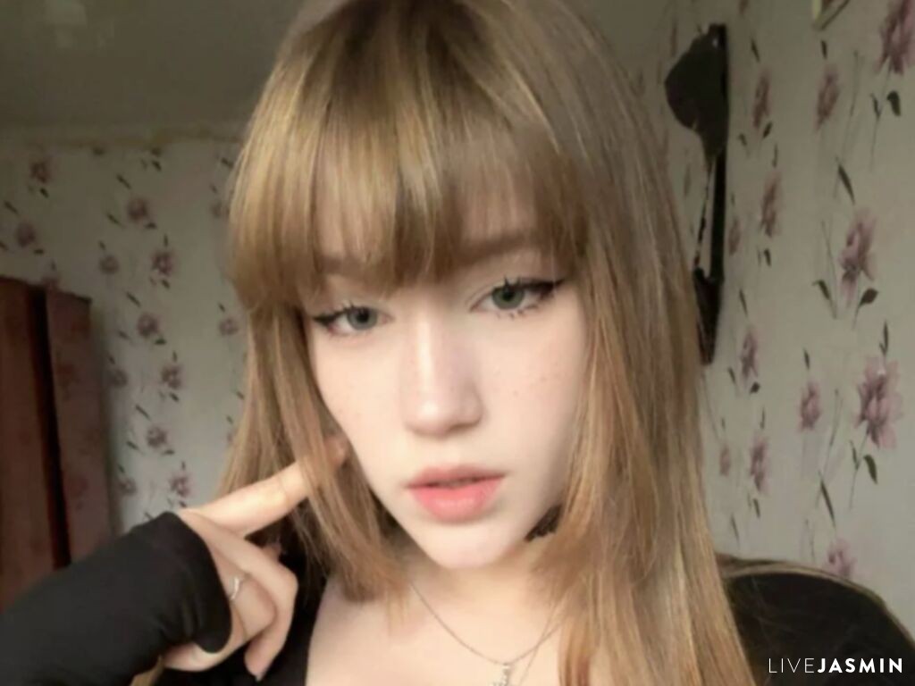 Nude sex cam model SharikaGlidden