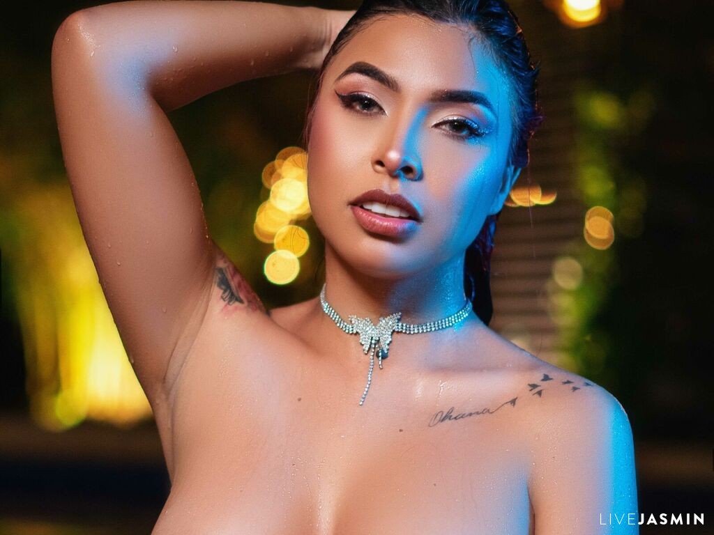 Nude sex cam model stefaniaGarcia