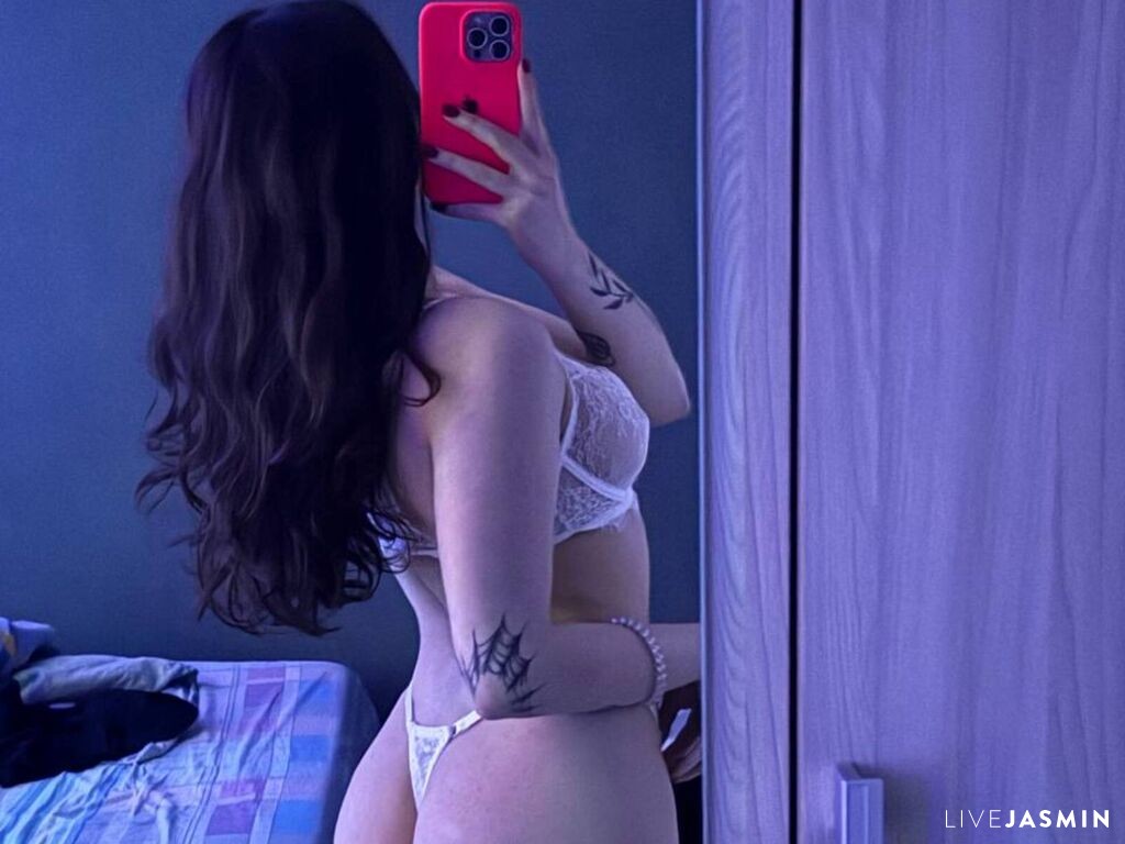 Nude webcam model TishWeaber - Private XXX Chat