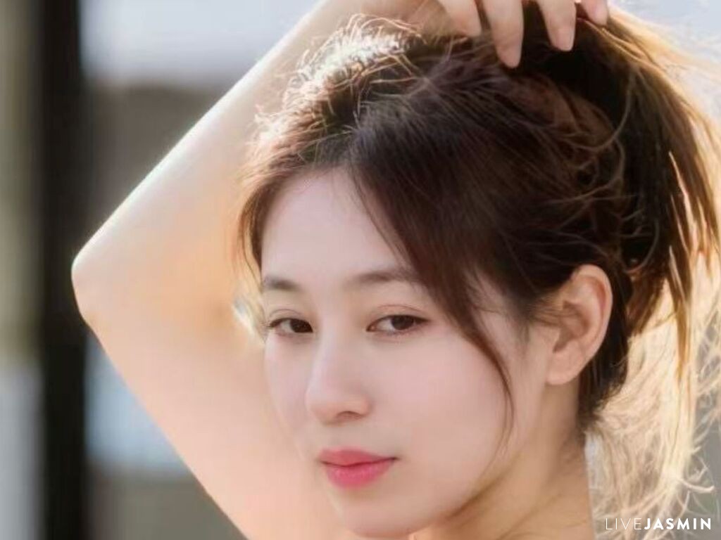 Nude sex cam model Yanran