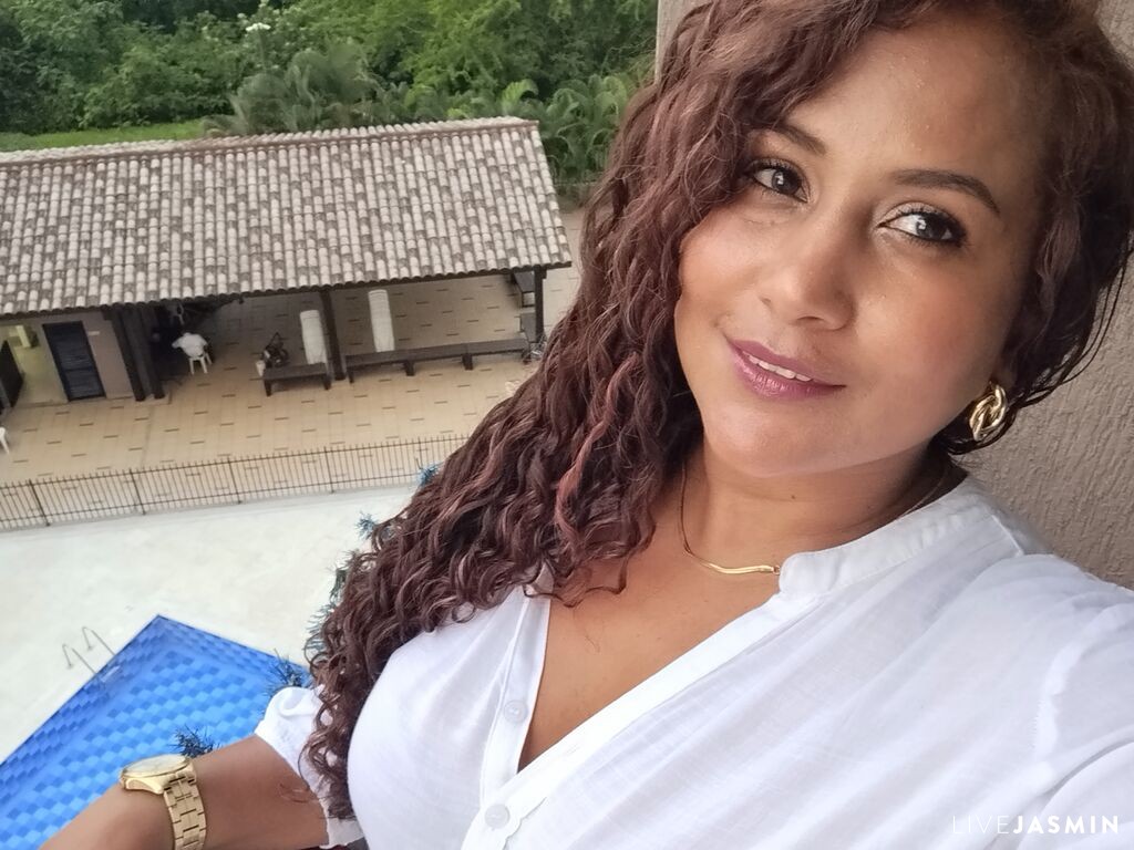 Nude 38 Year Old sex cam model Yiya - XXX Video