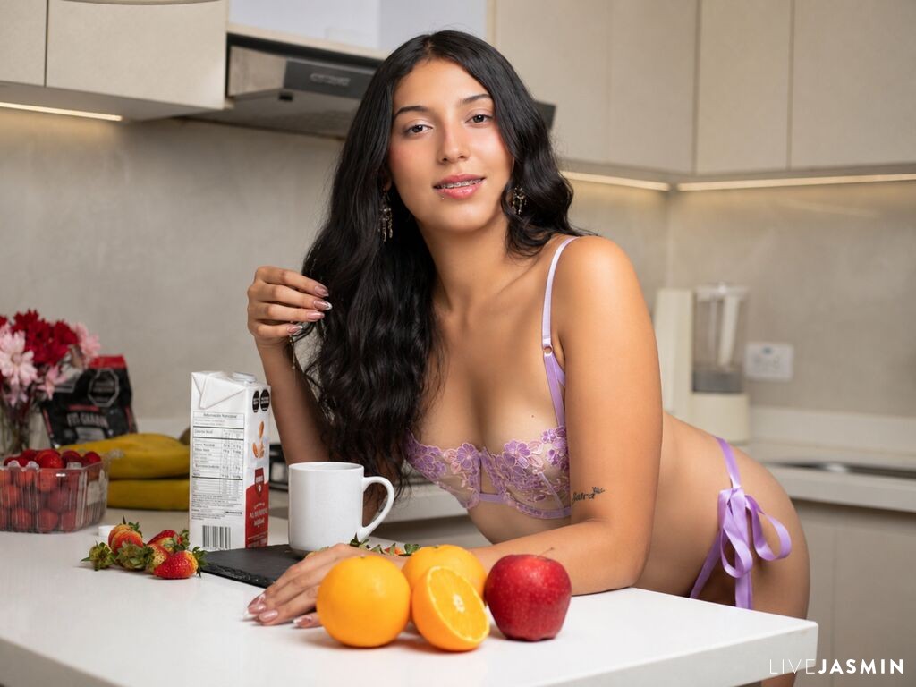 Nude dancing sex cam model ZarethLauper - Live XXX